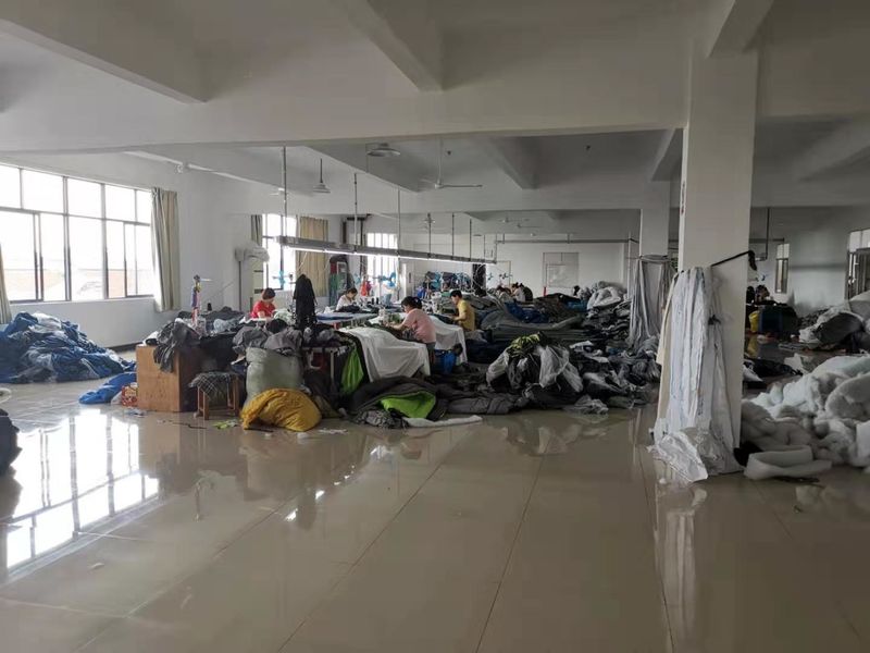 Wuxi Fengmingxi Trading Co., Ltd productielijn van de fabrikant